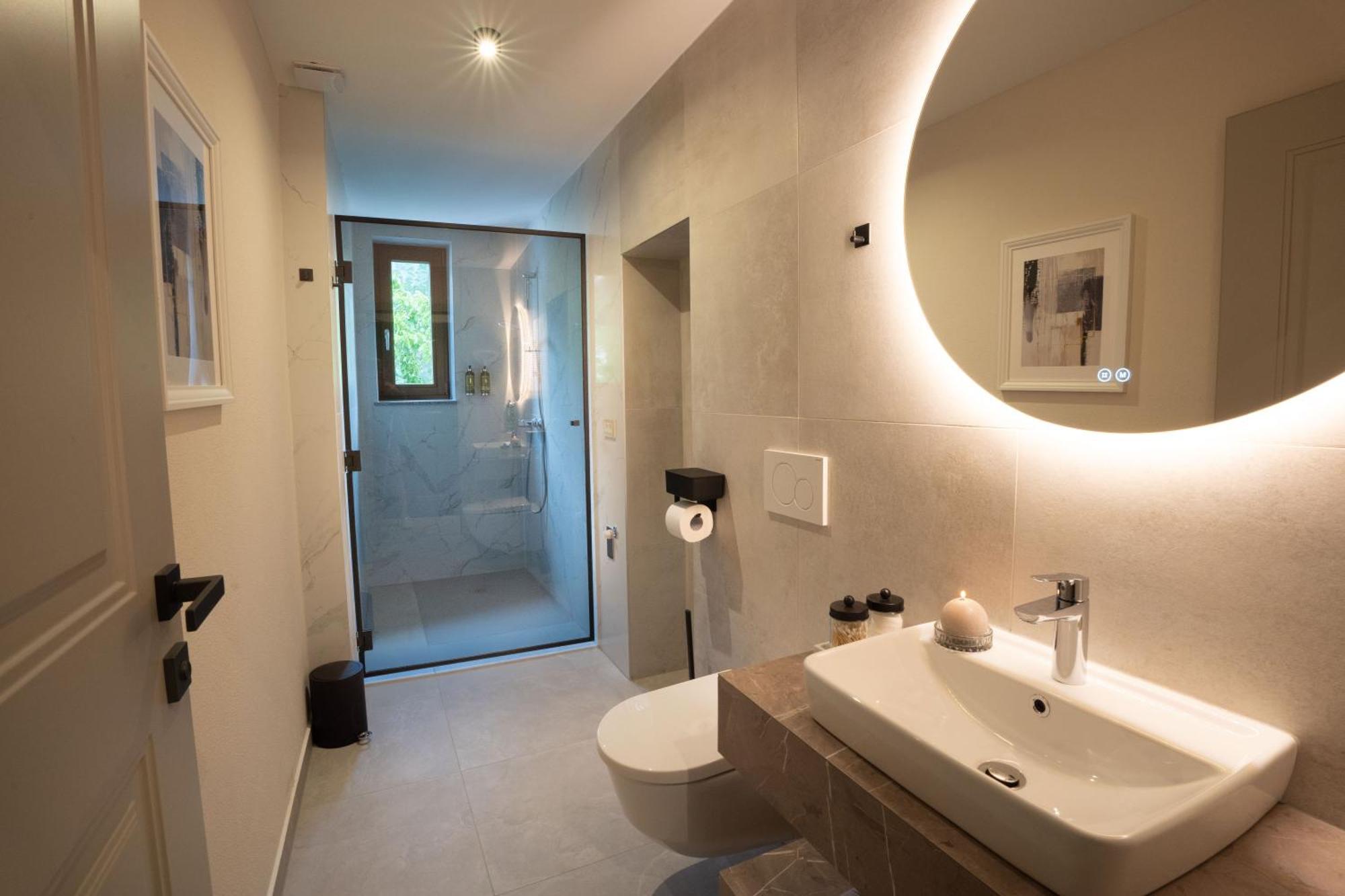 Kalan Boutique Stay Жировница Номер фото